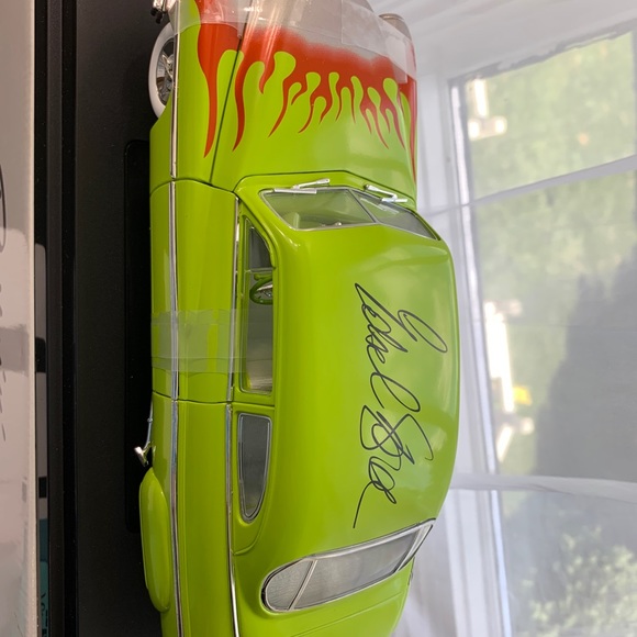 Die Cast Ford Custom Collectable Edsel Ford sig - Picture 2 of 16